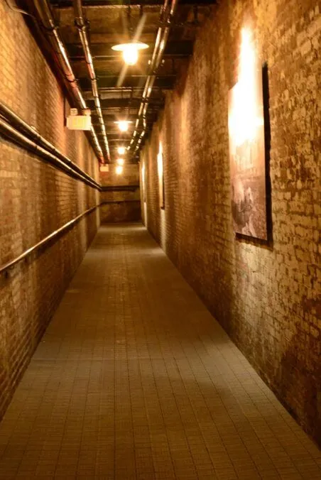 BeneathTheBreakersCarousel2