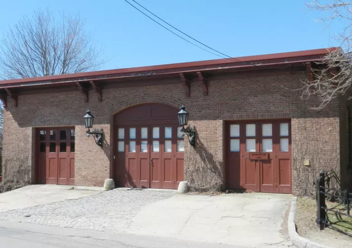 Breakers-Stable-&-Carriage-House_front-facade