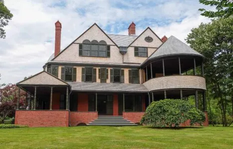 A photograph of Isaac Bell House. This image links to a webpage with information about accessibility at the house.