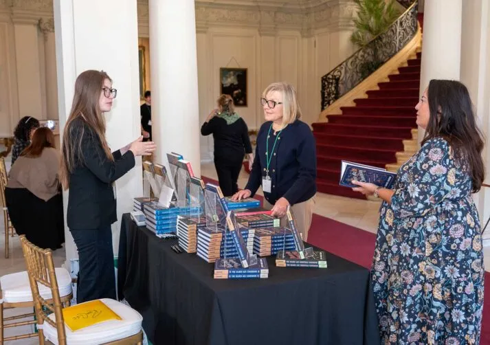 WhatMakesItAmericanCarousel2