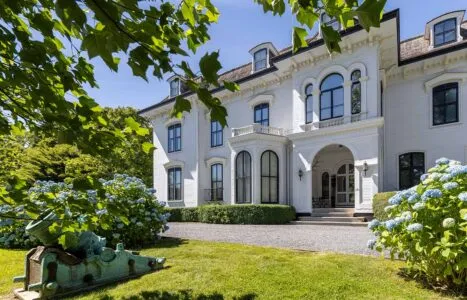 TreeWalkatChepstowCoverImage